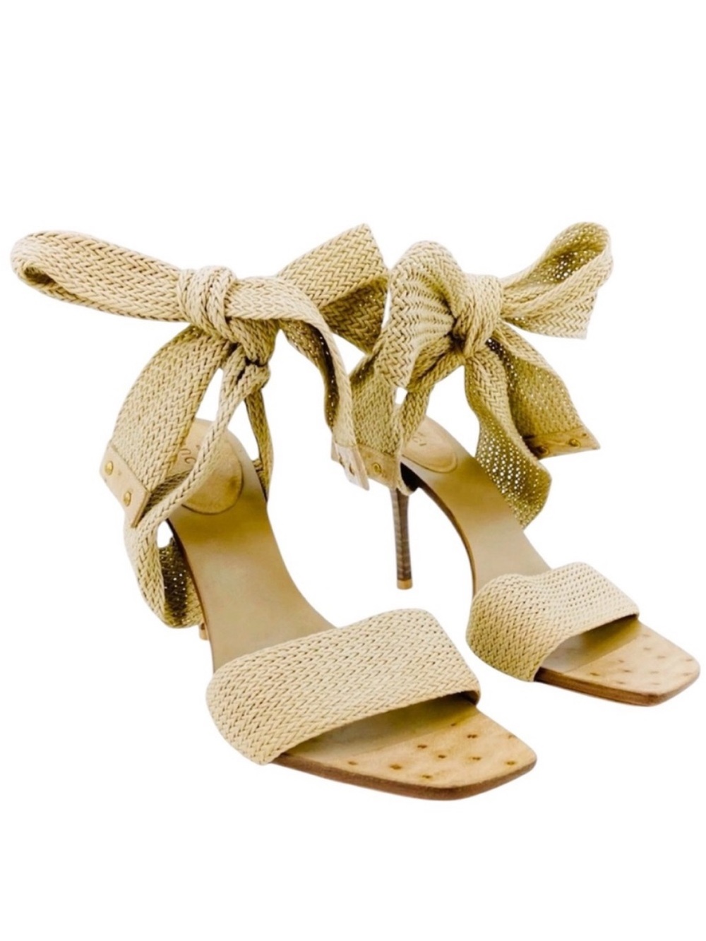 GUCCI TOM FORD Spring 2002 Tan Ostrich Leather Woven Ankle Tie Y2K Sandals